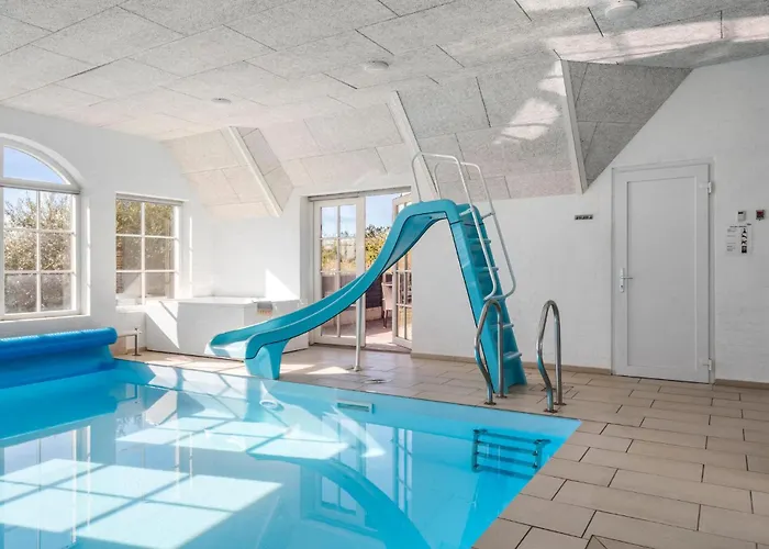 Дом отдыха Pet Friendly In With Sauna