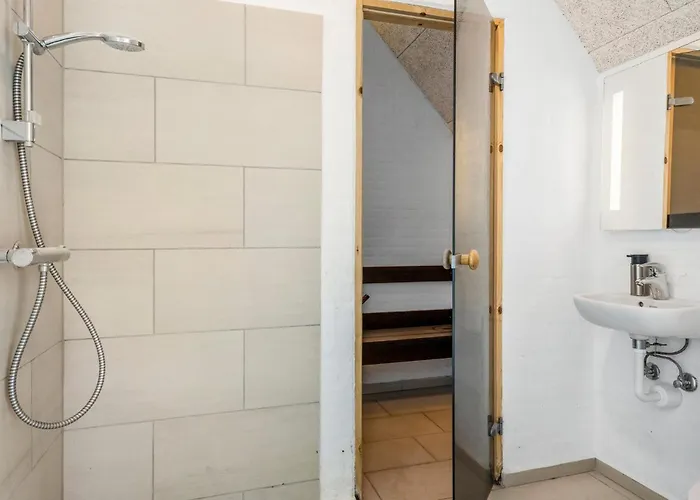 Pet Friendly In With Sauna *